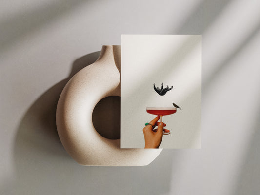 Cartolina “Falling Into It” – Edizione Surreal Mood