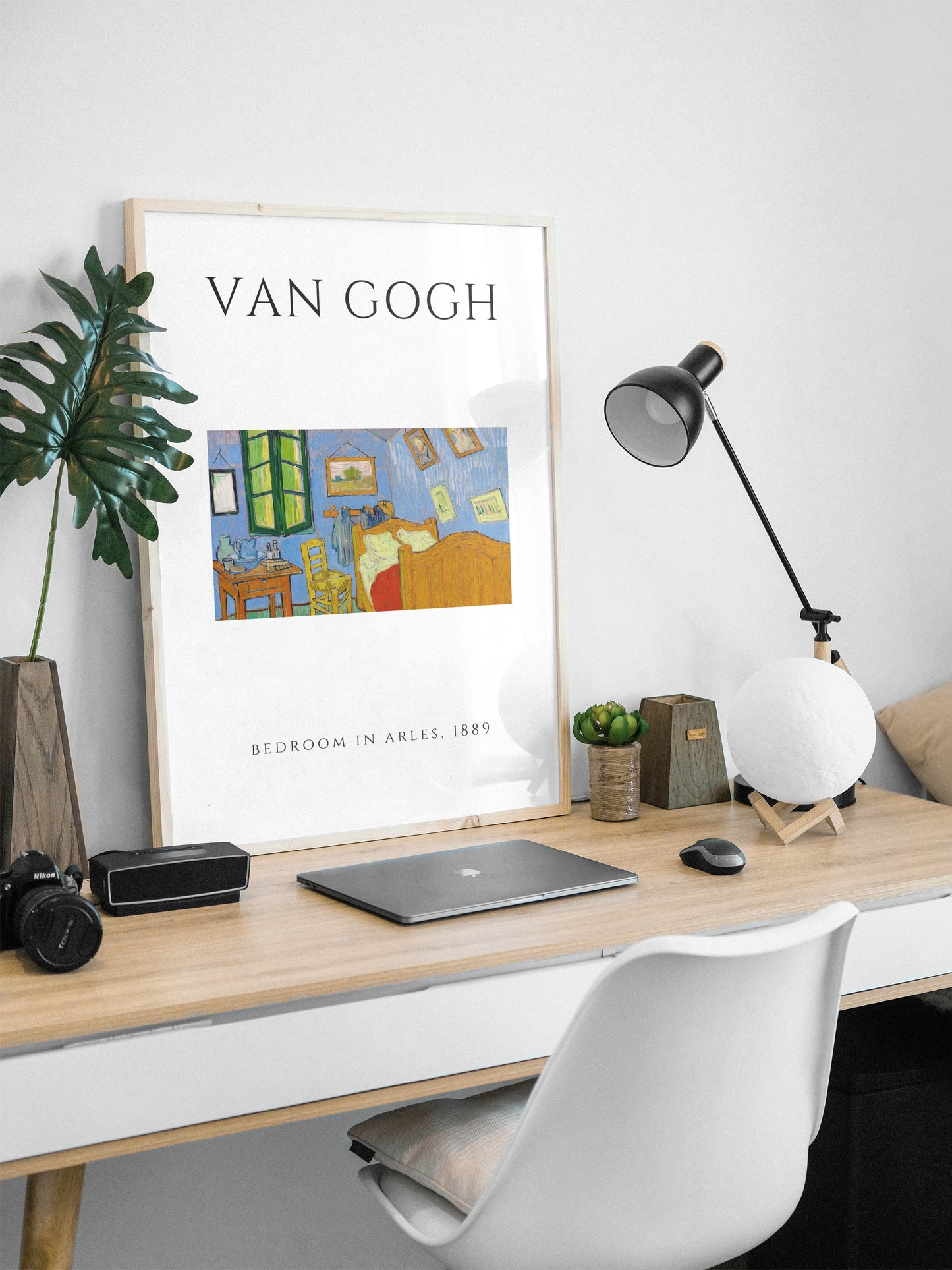 Bedroom in Arles, 1889 - Van Gogh